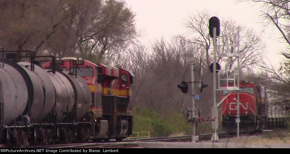 CN train meet